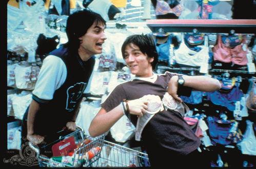 他妈妈也一样在线观看,共赏网络世界  第3张